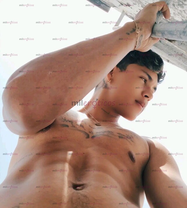 FOTOS DE JOVEN CALIENTE CON MUCHAS GANAS DE COGER RIKO