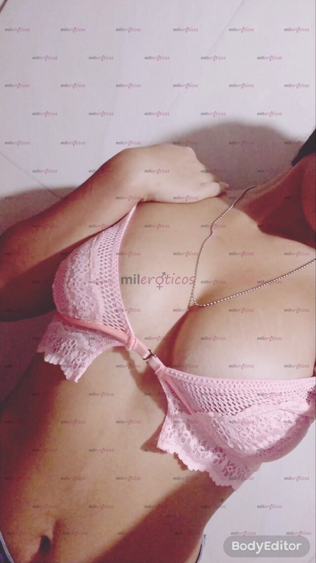 FOTOS DE SOFÍA UNA CHICA QUE TE AYUDARÁ A SALIR DE LA MONOTONÍA