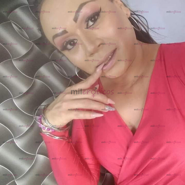 FOTOS DE ANALY DE REGRESO PARA DARNOS LECHITA Y PASAR UN RATO AGRADABLE