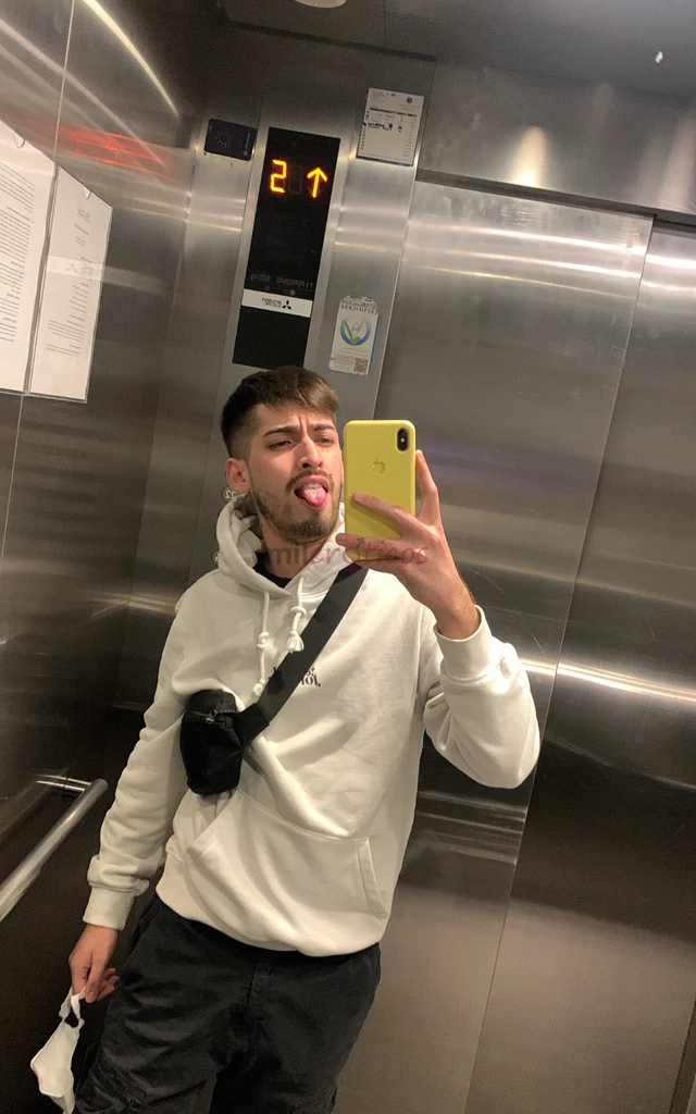 James chileno bisexual disponible para el mejor morbo fetiches contenidos trios y mas cuento con lugar discreto en providencia a pasos del metro pedro...
