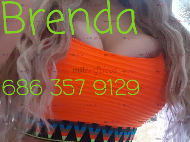 FOTOS DE BRENDA SEXY CON UN PORTE INIGUALABLE Y CON LA MEJOR ACTITUD DE SIEMPRE!!!!!!