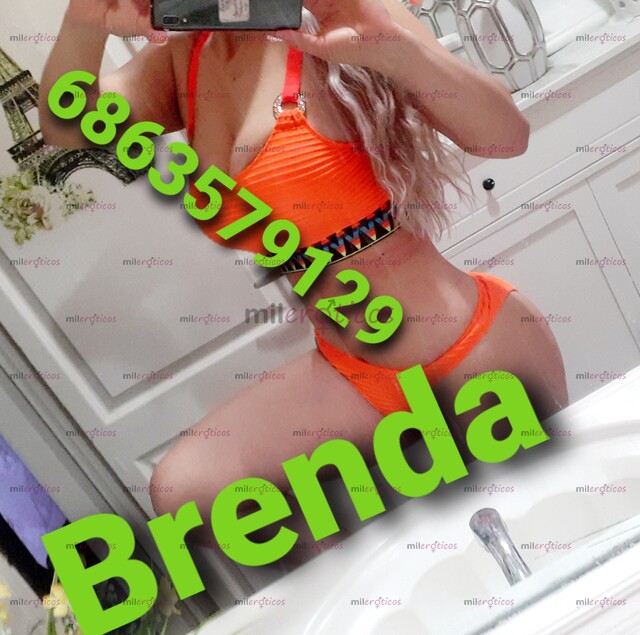 FOTOS DE BRENDA SEXY CON UN PORTE INIGUALABLE Y CON LA MEJOR ACTITUD DE SIEMPRE!!!!!!