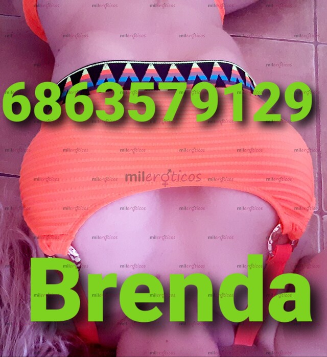 FOTOS DE BRENDA SEXY CON UN PORTE INIGUALABLE Y CON LA MEJOR ACTITUD DE SIEMPRE!!!!!!