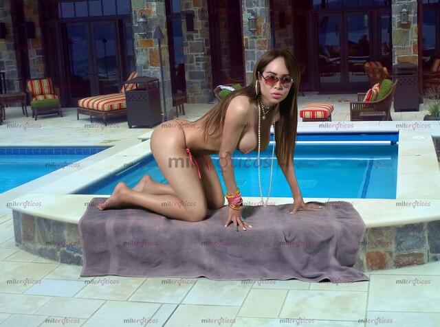 FOTOS DE GRAN VERGOTA EN UNA EXPECTACULAR CHICA TRANS