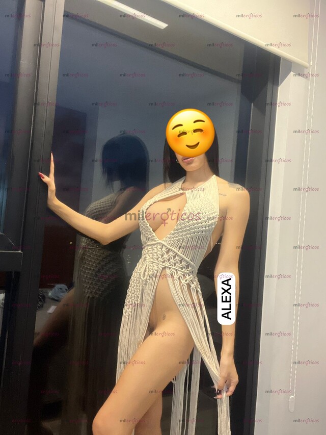 FOTOS DE ALEXA HERMOSA CHICA VIP DE PIES A CABEZA!! ESTOY HERMOSA