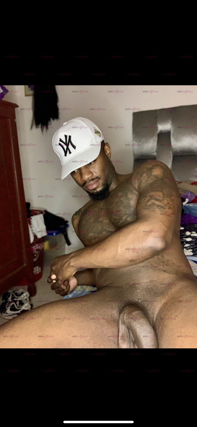 FOTOS DE NEGRO FLAMANTE ! VENTA DE CONTENIDO EROTICO