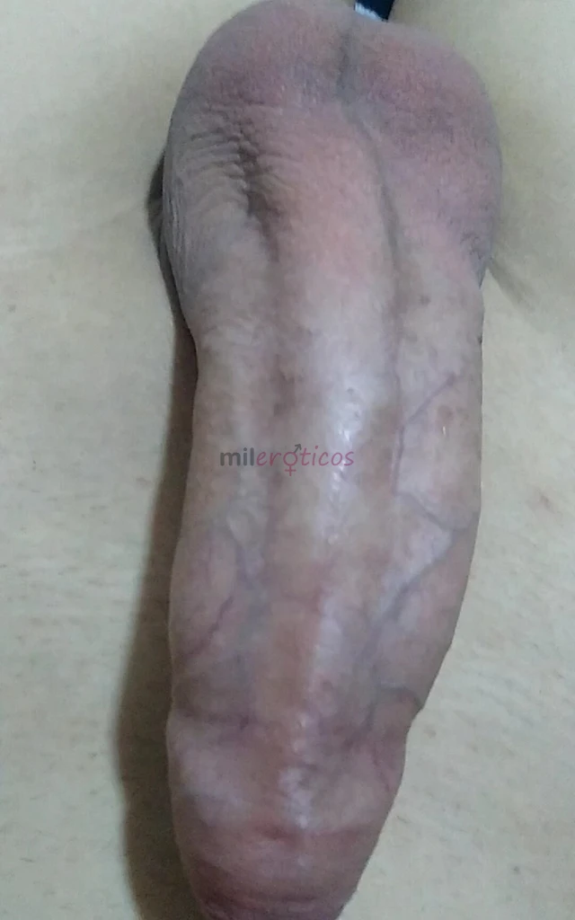 Hola soy un chico venezolano ardiente adicto al sexo estoy para complacerte en todas tus fantasias sexuales hablame mi amor y la pasaremos rico los do...