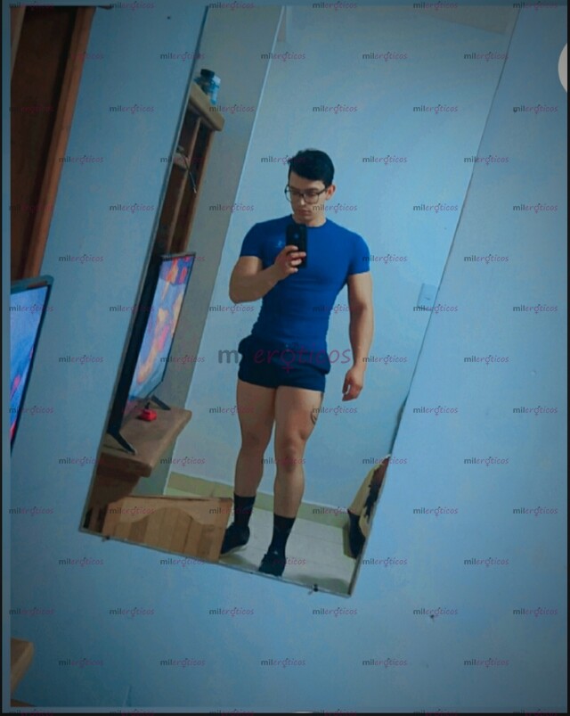 FOTOS DE JOVEN DE 20 AÑOS SÚPER CALIENTE PARA TU FANTASÍA