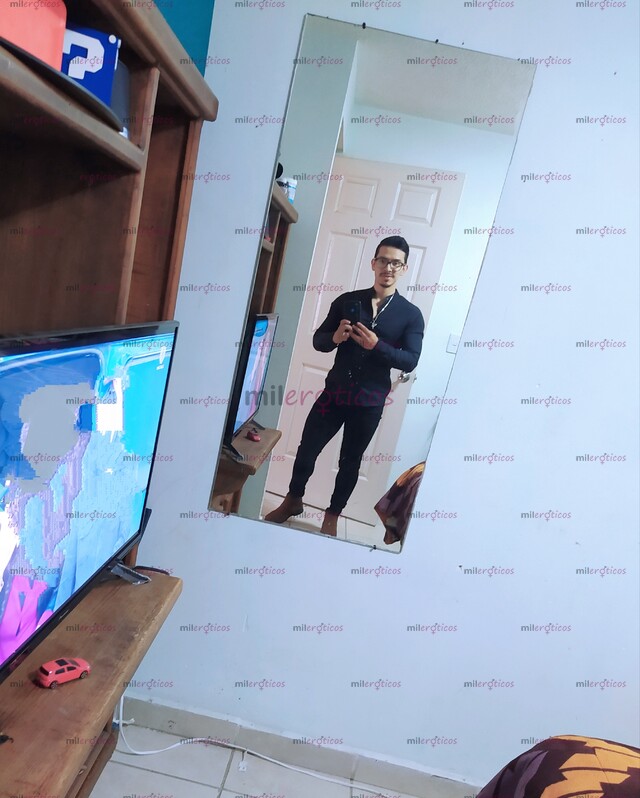 FOTOS DE JOVEN DE 20 AÑOS SÚPER CALIENTE PARA TU FANTASÍA