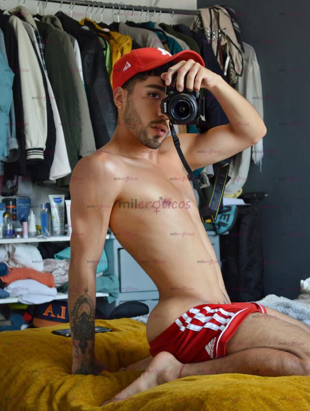 FOTOS DE CHICO BISEXUAL DEPORTISTA MODELO 20 AÑOS