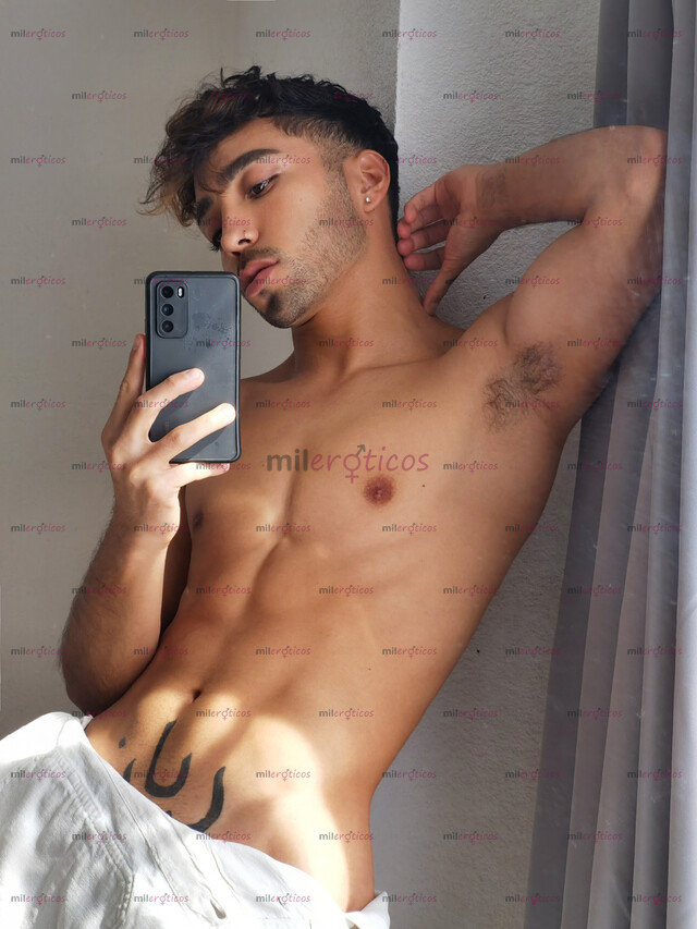 FOTOS DE CHICO BISEXUAL DEPORTISTA MODELO 20 AÑOS