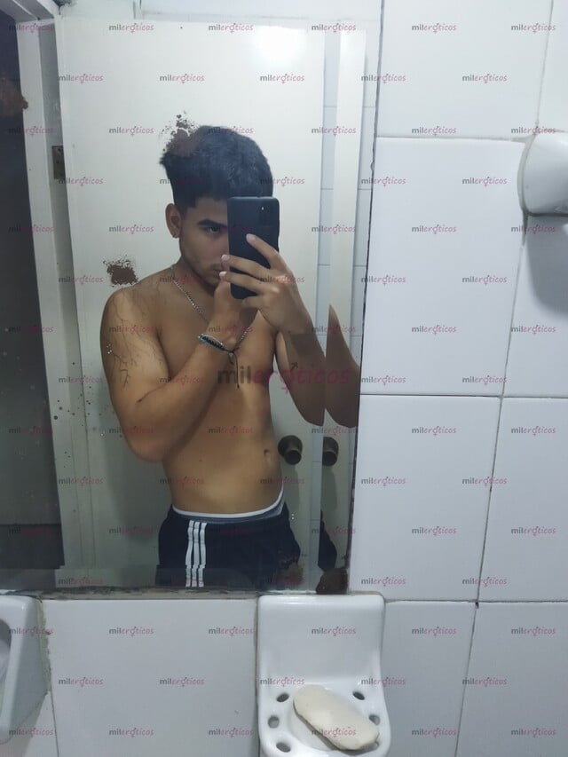 FOTOS DE HOLA SOY JAVIER CHICO LECHERO CON GANAS DE ROMPER CULO PRUÉBAME