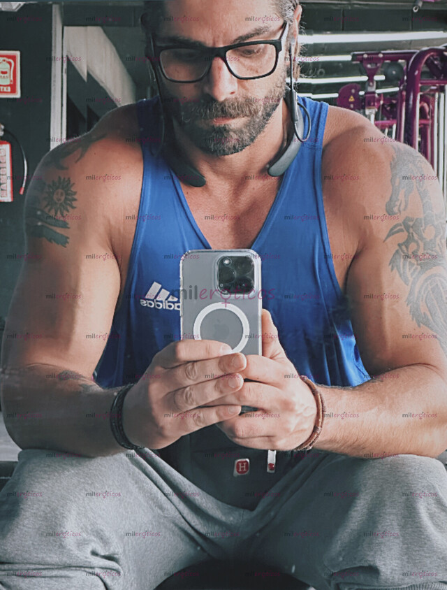 FOTOS DE URUGUAYO GUAPO, VARONIL, CALIENTE Y MUY MORBOSO.