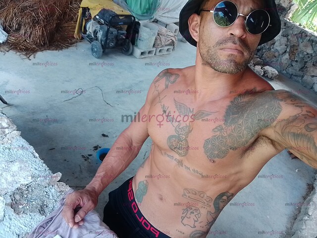 FOTOS DE MACHO CHACAL, MORENO, TATUADO... MANDA MENSAJE.