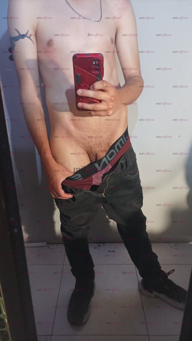 FOTOS DE JOVEN HETERO DISPONIBLE SERVICIOS PARA DAMAS