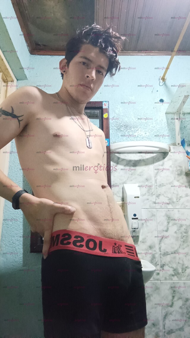 FOTOS DE JOVEN HETERO DISPONIBLE SERVICIOS PARA DAMAS