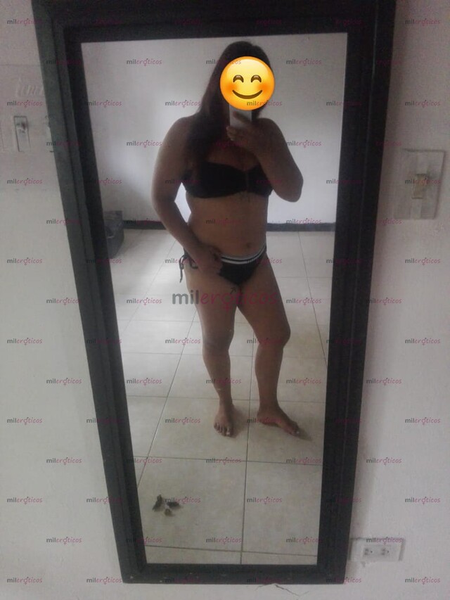 FOTOS DE ARRECHA Y MOJADITA POR SOLO $40 DISPONIBLE