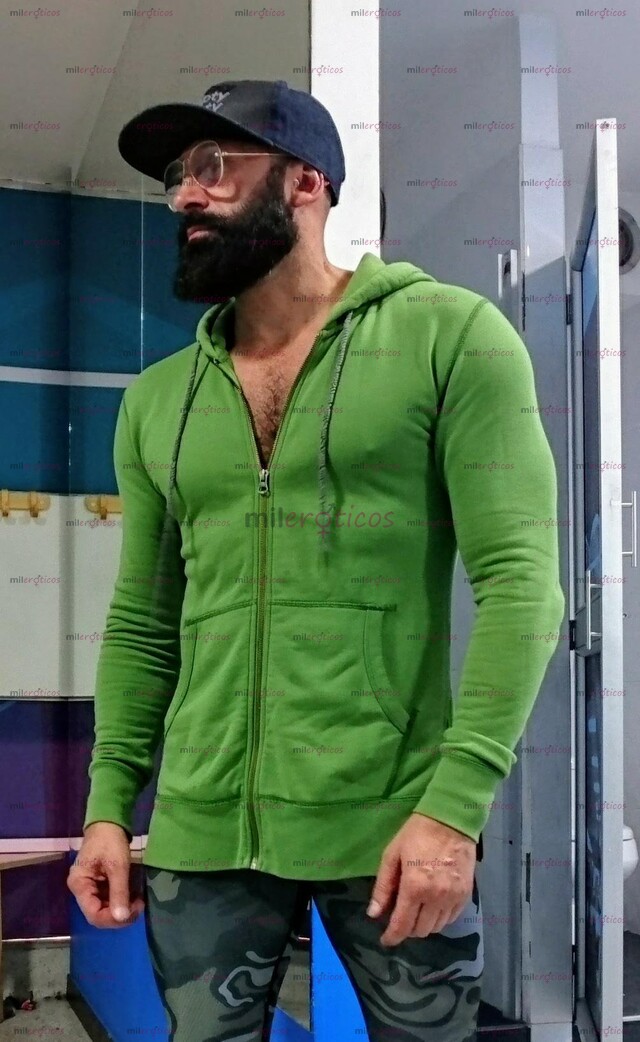 FOTOS DE ESCORT GAYMADURO BARBUDO TATUADOVELLUDO GYM