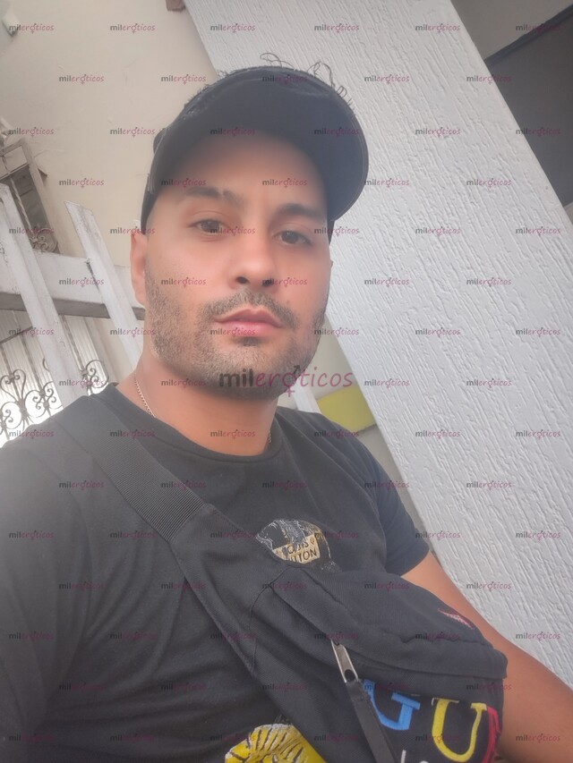 FOTOS DE VENEZOLANO DOMINANTE ARRECHO COMPLACIENTE