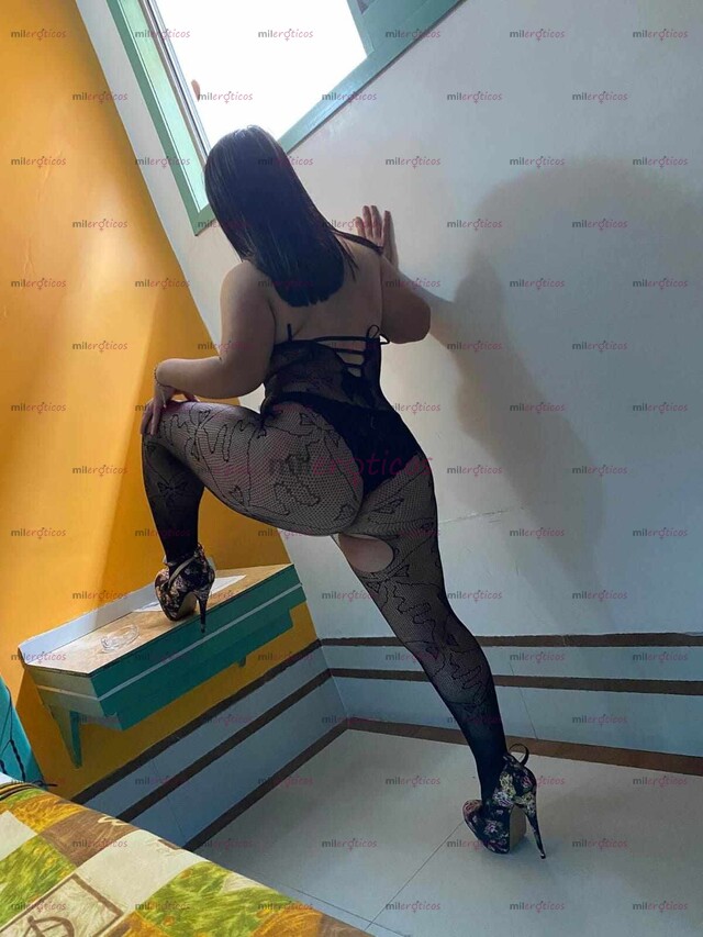 FOTOS DE CINDI EXTREMA EN LA CAMA MUY CACHONDA TRATO DE NOVIOS Y BESITOS CACHONDOS