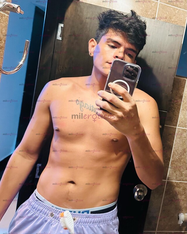 FOTOS DE UNIVERSITARIO POLLO VERGON VERSATIL LECHERO