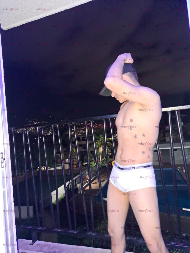 FOTOS DE PAISA DE 19 AÑOS DESCOMPLICADO CON SITIO