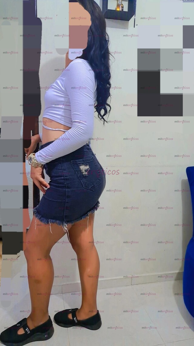 FOTOS DE MORENA, OJOS NEGROS , CABELLO NEGRO, CALIENTISIMA, PARA QUE APAGUES ESTE FUEGO C