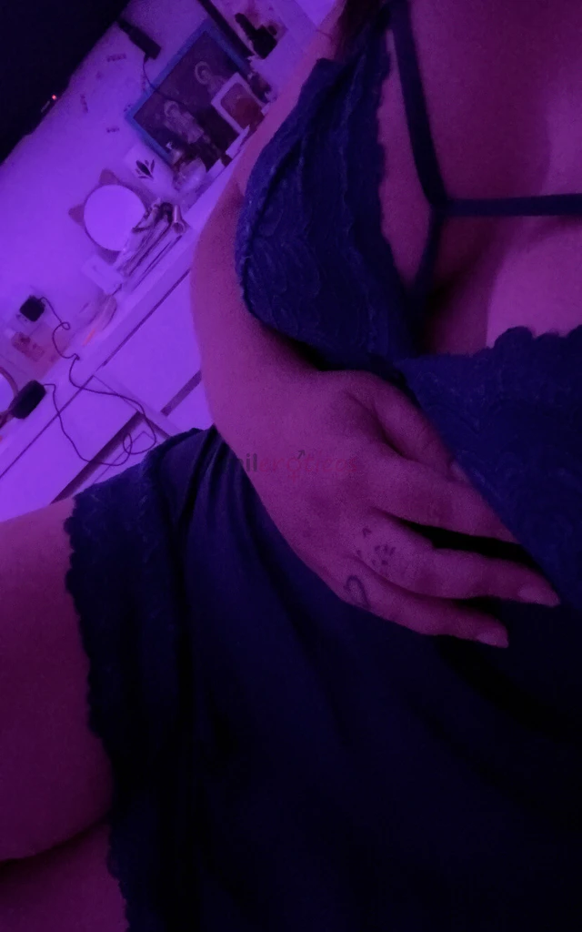 Somente chamadas virtualoie sou mel doce como o nome rs gordinha japa do rabao mais gostoso que voce vai ver e ainda um sorriso maravilhoso so esperan...