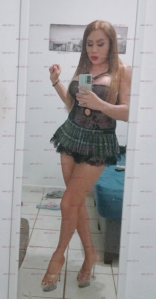 FOTOS DE CYNTHIA ...NO FILTROS..MUY PUTA ATREVIDA DESEAOSA DE SER PENETRADA .... CALIENTE