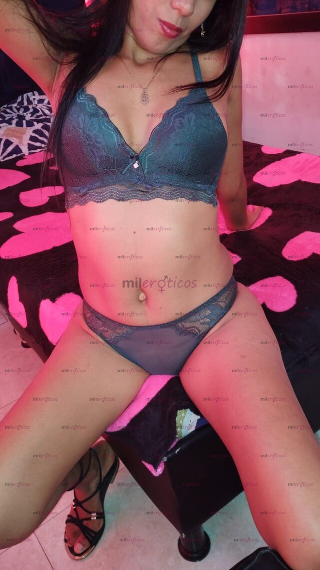 FOTOS DE LINDA CHICA TALLA SMALL PIEL CANELA OJOS OSCUROS MULTIORGASMICA