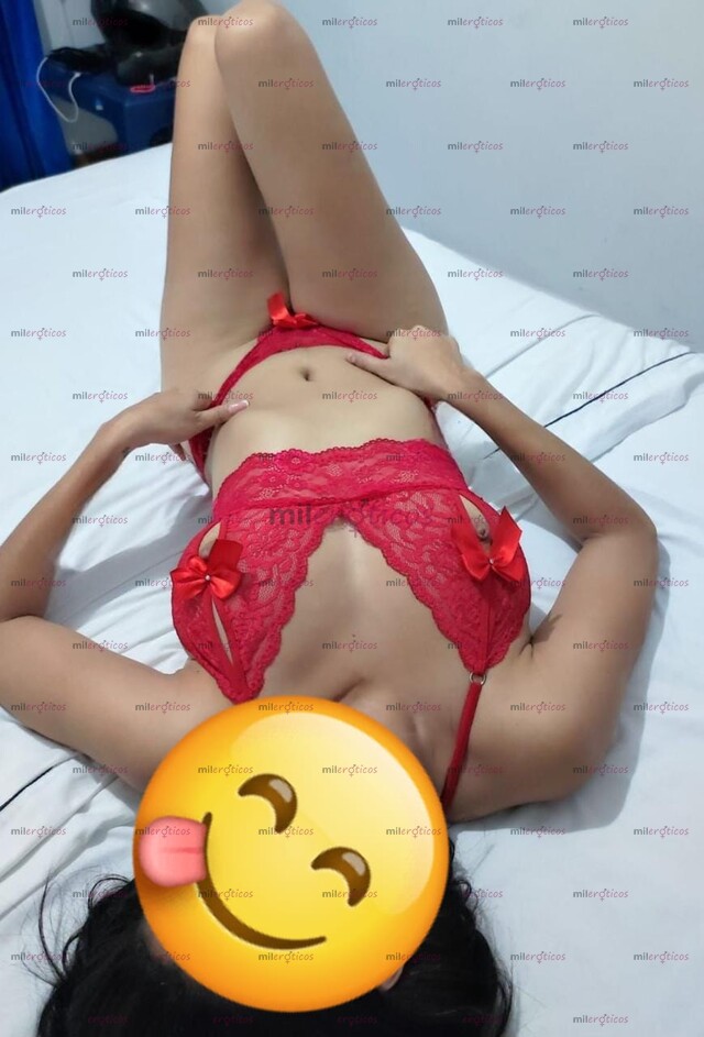 FOTOS DE MUJER HERMOSA DELGADA SENOS PERFECTOS NATURALES