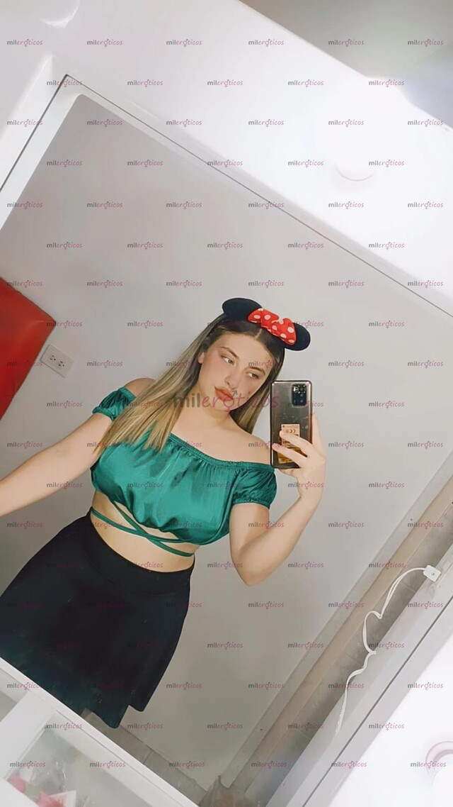 FOTOS DE JOVENCITA HERMOSA 19 AÑOS, CARA ANGELICAL Y LINDO CUERPO DISPUETA A COMPLACERTE.