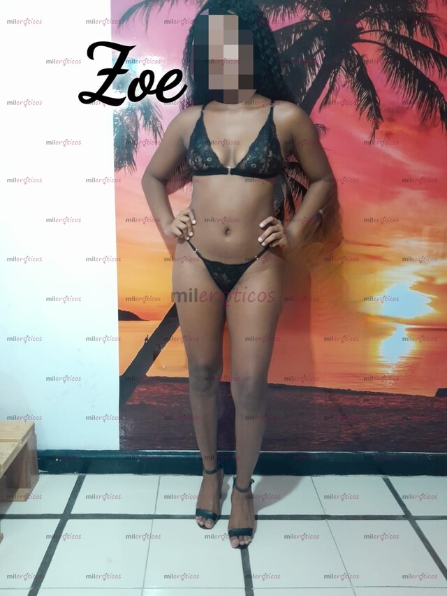 FOTOS DE ZOE HERMOSA MORENA COMPLACIENTE CON CUERPO LINDO