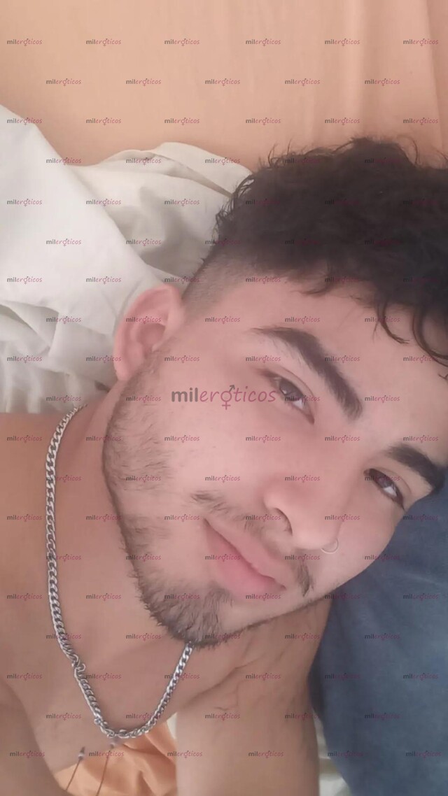 FOTOS DE UN MAN VERGON MUY ARRECHO CON GANAS DE COMER CULO Y DERRAMAR TODA MI LECHE