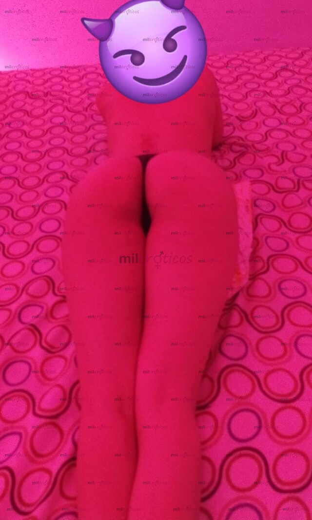 FOTOS DE ME ENCANTA JUGUETEAR CON TU VERGA, ATREVETE A PASARLA SUPER RICO