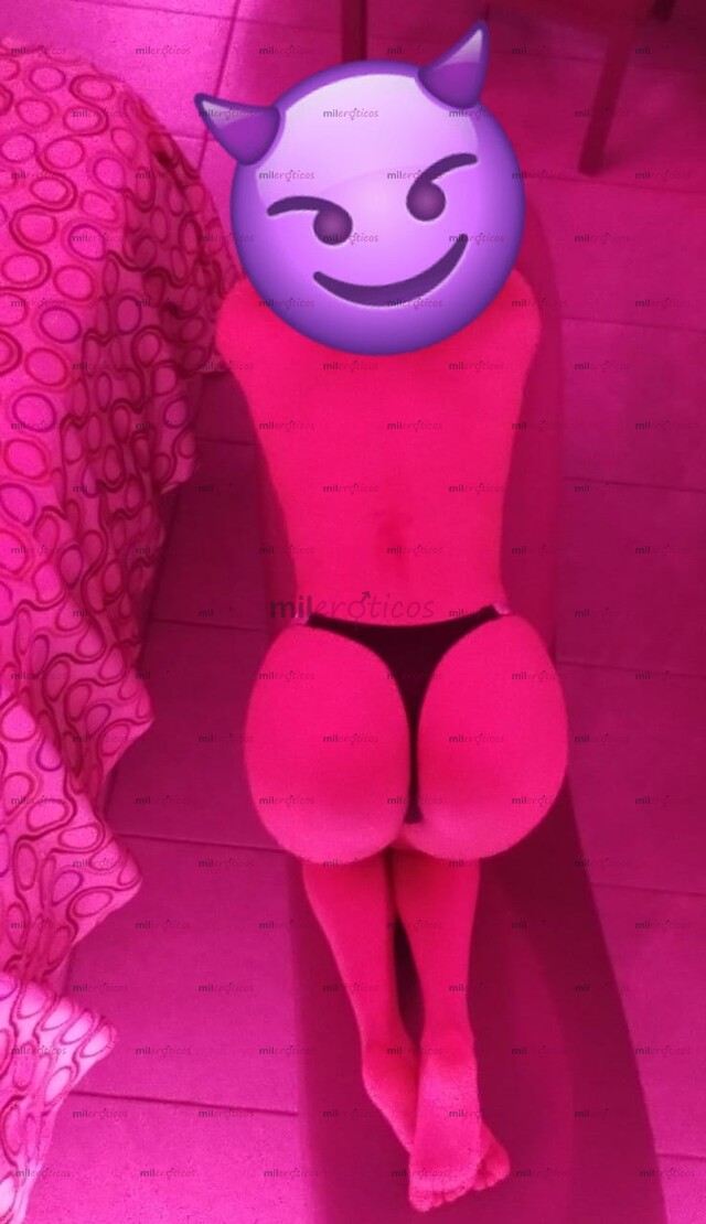 FOTOS DE ME ENCANTA JUGUETEAR CON TU VERGA, ATREVETE A PASARLA SUPER RICO