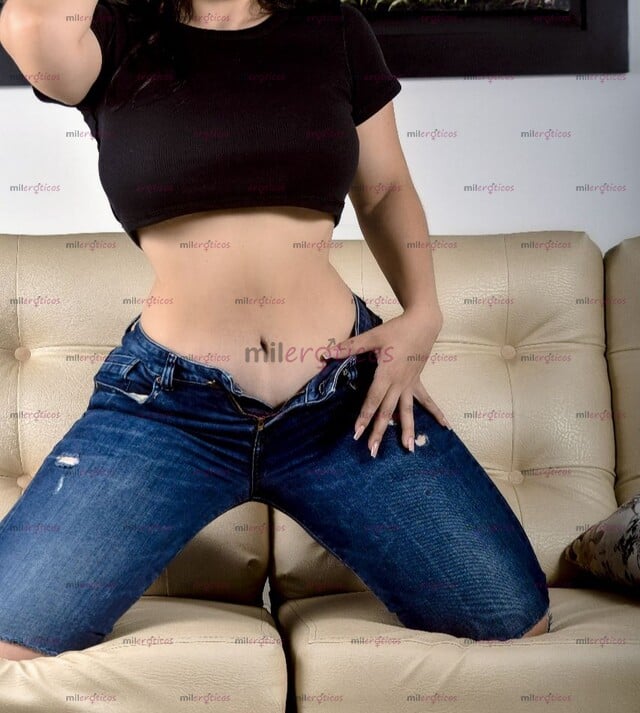 FOTOS DE SEXY MUJER SÚPER GRANDOTA COMPLACIENTE DELICADA PARA TI ESTRECHITA