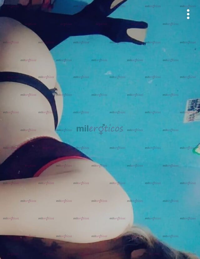 FOTOS DE ME LLAMO ZOE, ME GUSTA QUE M DEN DURO . Y TÍRAME TU LECHITA EN MI CULITO
