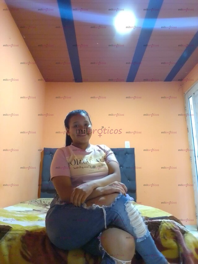 FOTOS DE HOLA MIS AMORES ESTOY DISPONIBLE Y DISPUESTA HACER SUS FANTASÍAS REALIDAD