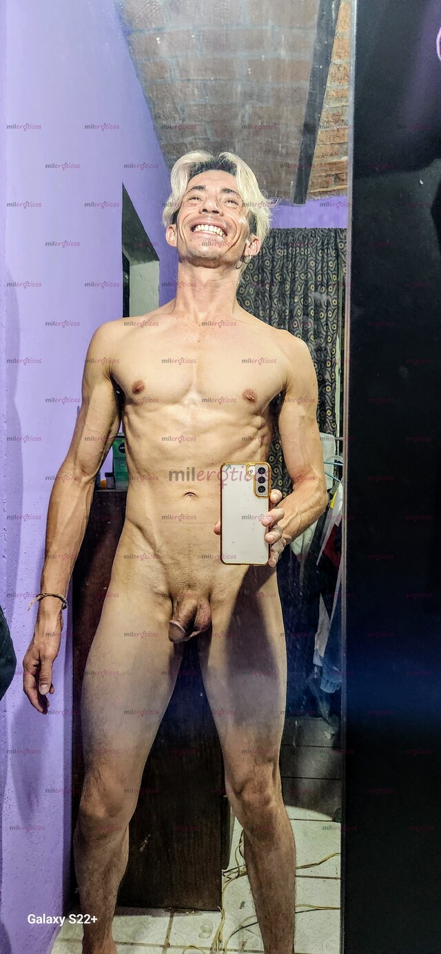 FOTOS DE CHICO BOTTOM TWINK, TONIFICADO, ELÁSTICO Y MUY COMPLACIENTE