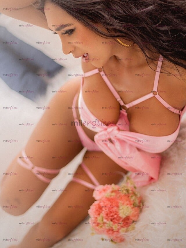 FOTOS DE ESPECTACULAR CHICA TRANS MASAJISTA COMPLACIENTE KIMORA SIMMONS