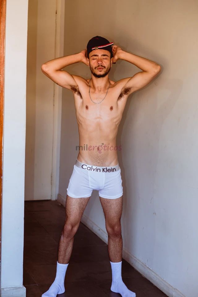 Recem chegado na cidade com local centro tenho local de faco acesso e discretoatendimento moteis hoteis e a domicilio discreto sigiloso por curta temp...