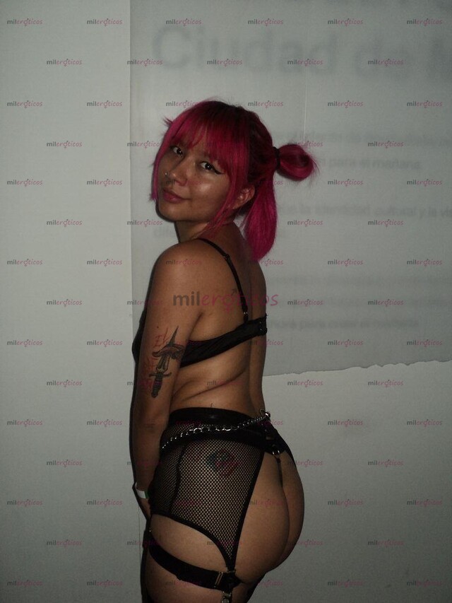 FOTOS DE TEN UNA LINDA SESIÓN CON ESTA PEQUEÑA Y LINDA DOMINA.