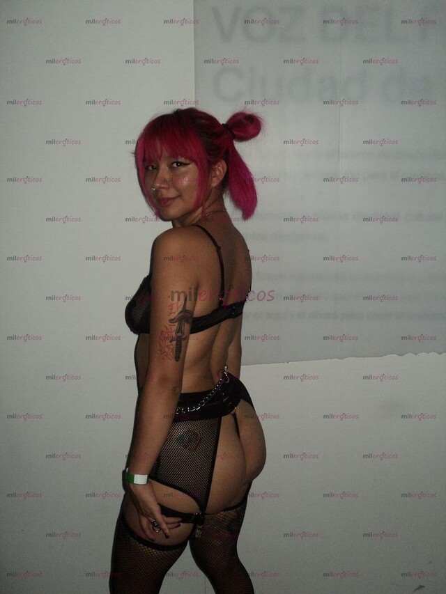 FOTOS DE TEN UNA LINDA SESIÓN CON ESTA PEQUEÑA Y LINDA DOMINA.