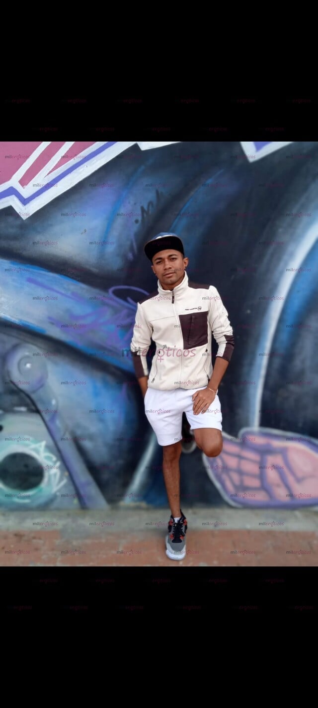 FOTOS DE HOLA SOY WILDER CHICO VENEZOLANO MORBOSO Y MUY LECHERO