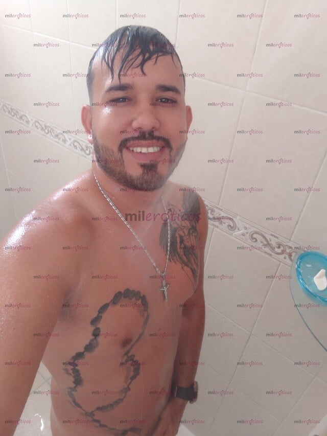 FOTOS DE ENCANTADOR VENEZOLANO DISPUESTO A CUMPLIR TUS FANTASIAS ()
