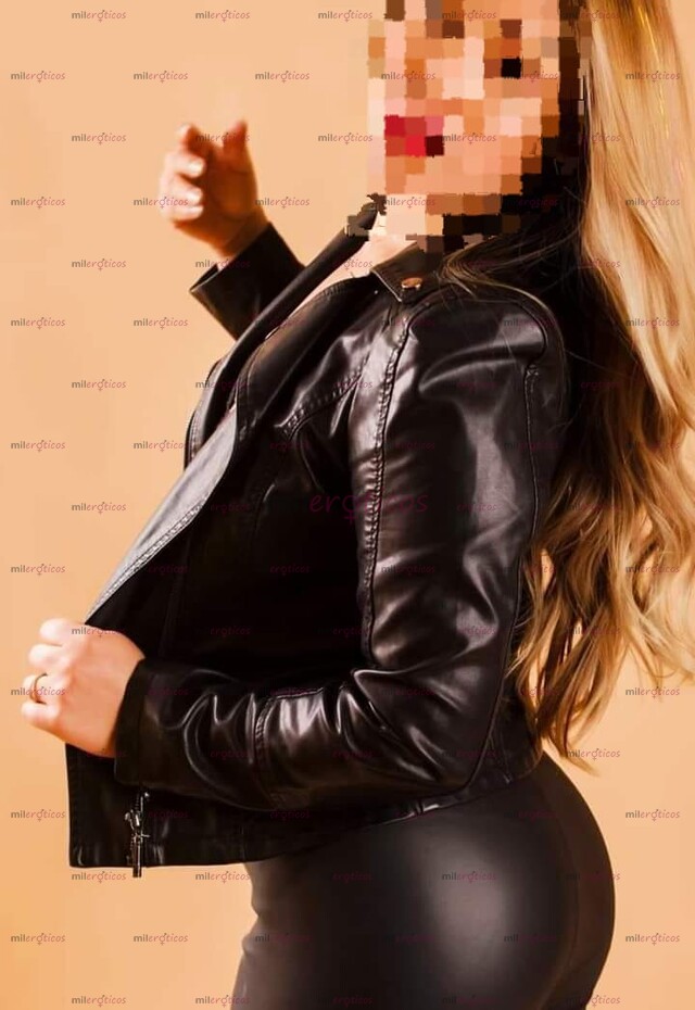 FOTOS DE HOLA CARIÑO LLEGUÉ PARA DARTE UNAS MAMADAS MUY RICAS