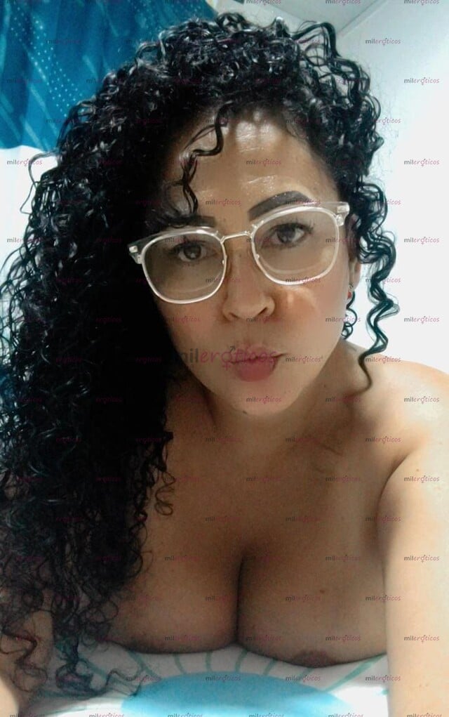 FOTOS DE VIRTUAL SEXY TETONA Y CULONA CON GANAS DE SACARTE TODA LA LECHE PAPI