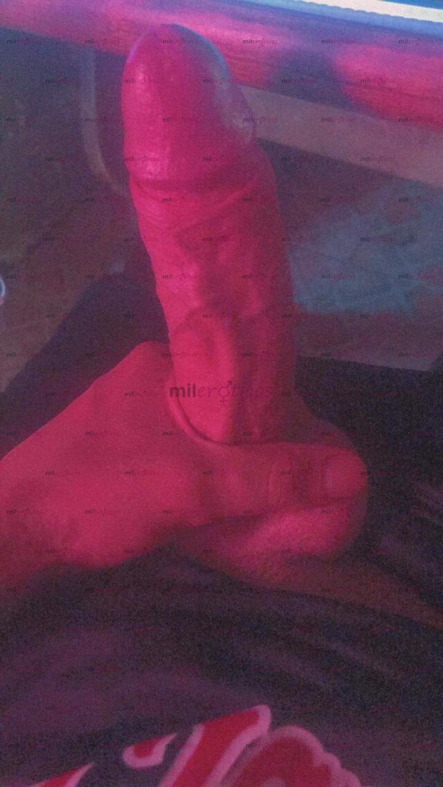 FOTOS DE HOLA MI NOMBRE ES ALEX,MANDAME UN MENSAJE ESTOY DISPONIBLE 24 7.