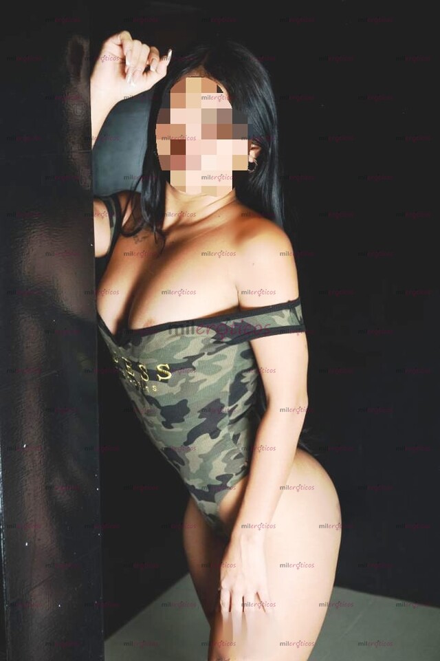 FOTOS DE SOY CAROL ..... FLAQUITA ......NALGONA .....Y..... MUY CACHONDA